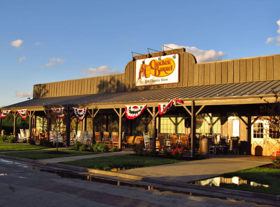 рост преступности, закрытие ресторанов Cracker Barrel